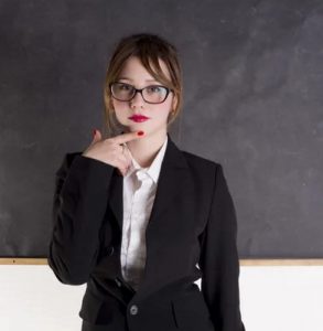 La profe les va a explicar las cosas que las mujeres queremos que aprendan los hombres.