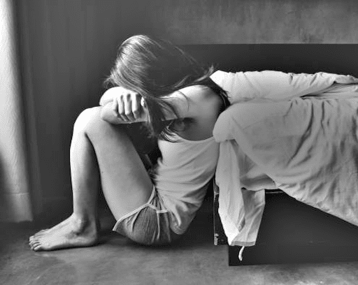 Me quedé enroscada en la cama llorando como por dos horas, hasta que me quedé dormida.